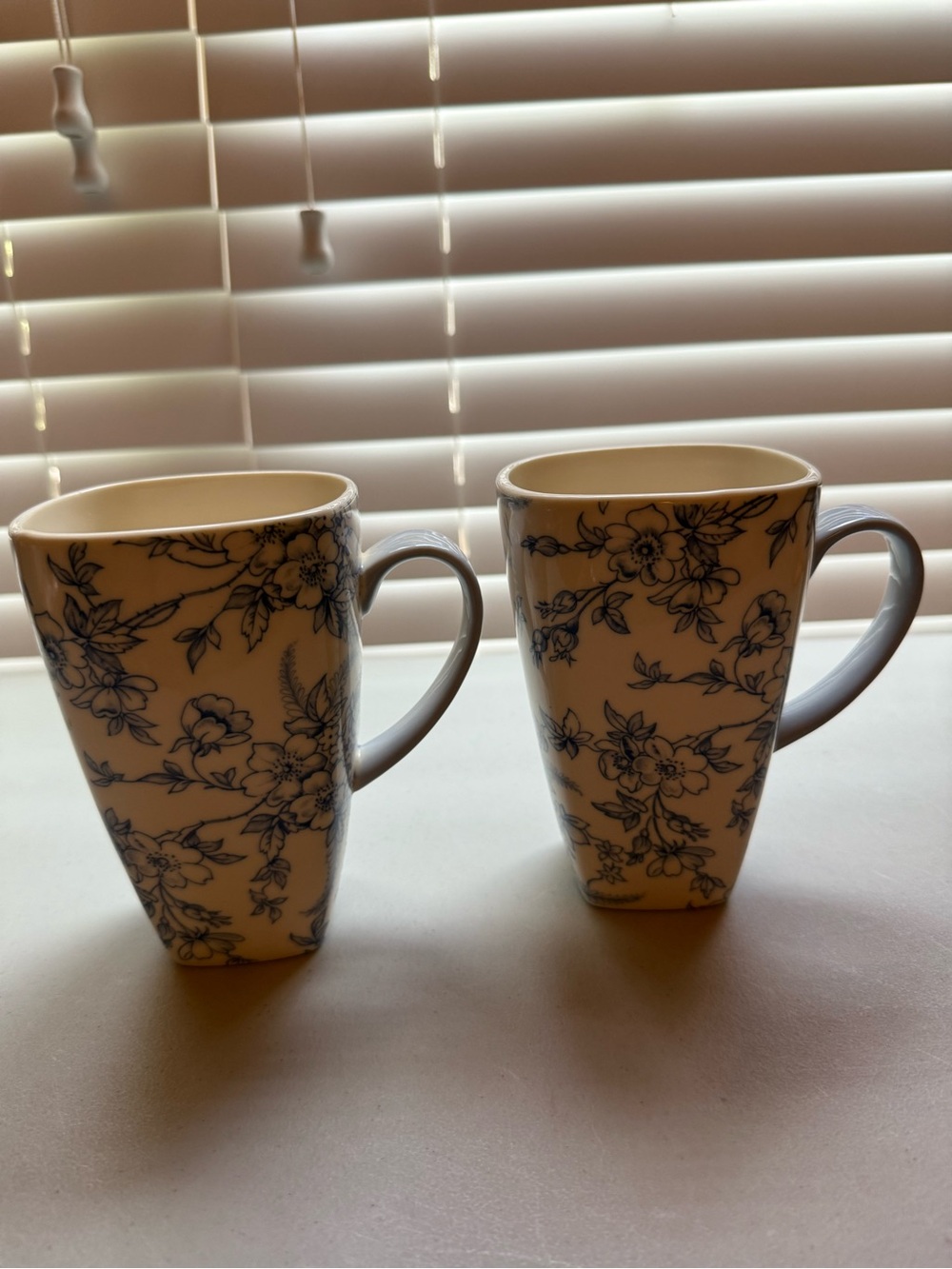 Source Unknown White Porcelain Mugs with Blue Floral Pattern - Set of 2 - Picture 2 of 4